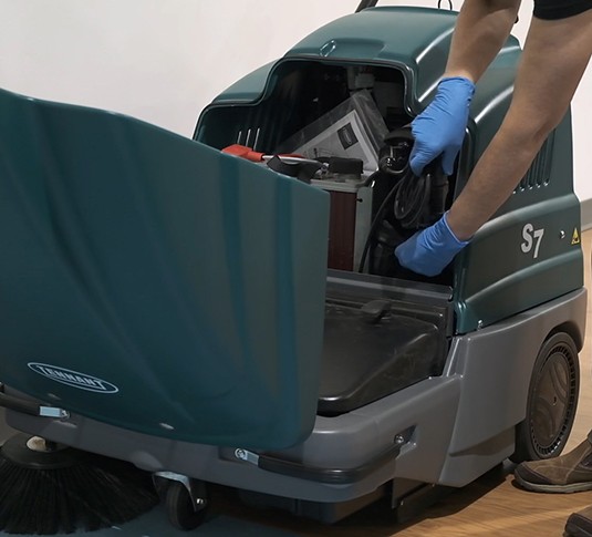 S7 Barredora de conductor acompañante a batería alt 4